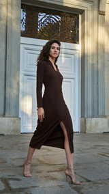 Vestido Cristina chocolate – Roots VISS Madrid, escote pico