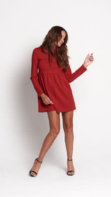 Vestido María rojo – mini con falda abullonada y cuello redondo (VISS Madrid)