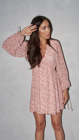 Vestido Corto Floral Rosa